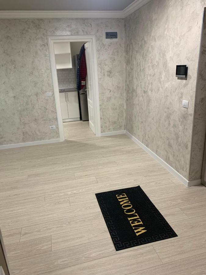 Apartament Lux Regim Hotelier Bacău エクステリア 写真